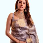 Pragya Jaiswal Instagram - Thank you Vijaywada for all the love ❤️ And many congratulations @vegajewellers for the opening of your biggest store yet.. Many more to come 💫💎 Saree @kanchivmlsilks Jewellery @vegajewellers Stylist @neeraja.kona Asst stylist @manogna_gollapudi Hair @itz_rajesh24 Photographer @naturallight_studios