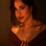 Pragya Jaiswal Instagram - Golden glow 🌞
