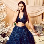 Pragya Jaiswal Instagram - My personality is basically this 💙🦋 For @teach_for_change with Shaadi by Marriott Presented by @theantoraofficial Powered by @ftvsalon.banjarahills.hyd Co powered by @argentumartshyderabad Outfits @varunchakkilam Jewellery @hiyajewellers Footwear @rapport_shoes Makeup @deepikakarnanimakeovers Styled by @officialanahita Photography @shreyansdungarwal Co hosted by @westinhyderabad Sponsored by @aryanajevents Ground Transport @mercedesbenzsilverstar Decor @minttusarna #TeachForChange2023 #ShaadibyMarriott