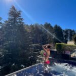 Pragya Jaiswal Instagram - Summer feels in the winter sun☀️🏔️