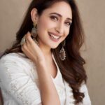 Pragya Jaiswal Instagram – Already feeling my summer whites 🤍🕊️