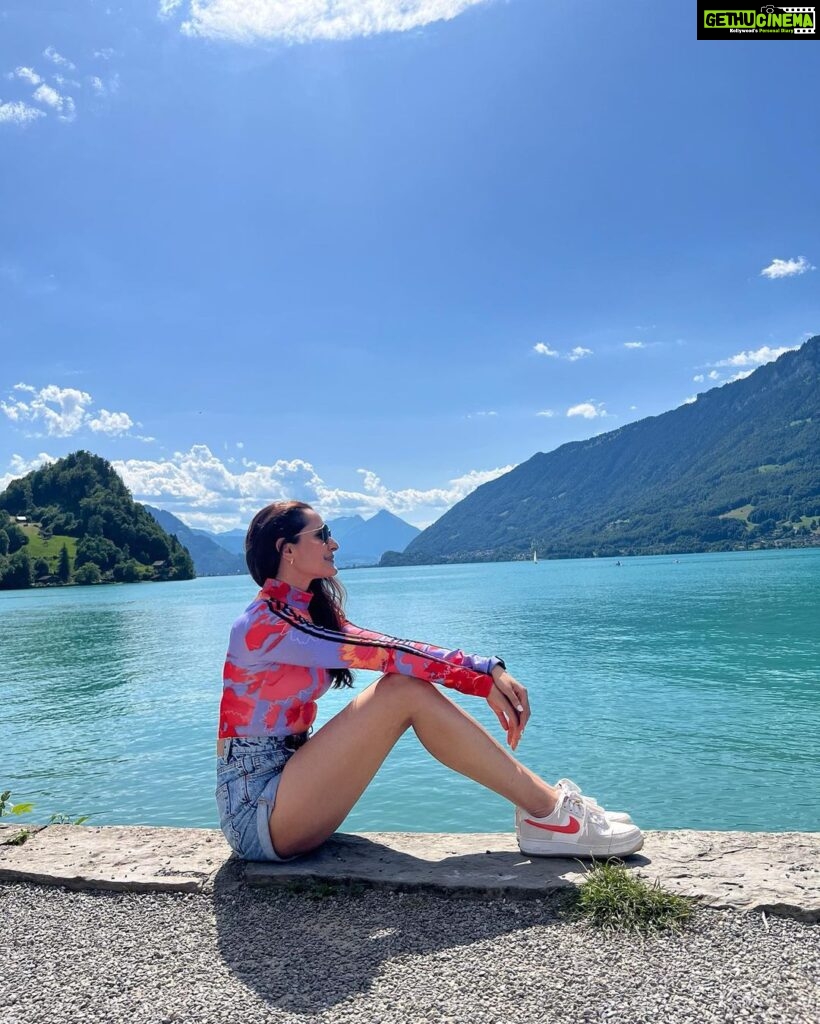 Pragya Jaiswal Instagram - There’s no planet B, here’s to loving and nurturing nature first ☘💚🌿 #WorldEnvironmentDay Switzerland