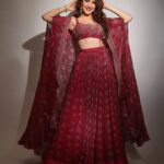 Pragya Jaiswal Instagram - Iftaari like no other !! Thank you @babasiddiqueofficial Sir and @zeeshansiddique for always hosting the best Iftaar party ✨ Outfit @ridhimehraofficial Earrings & Ring @anmoljewellers Bangles @parekh_ornaments Styled By @anshikaav Assisted by @roshiijain Fashion Intern @bhatia_tanisha Makeup & Hair by @bela2483 Assisted by @thakuramit190 Shot by @vievekdesai