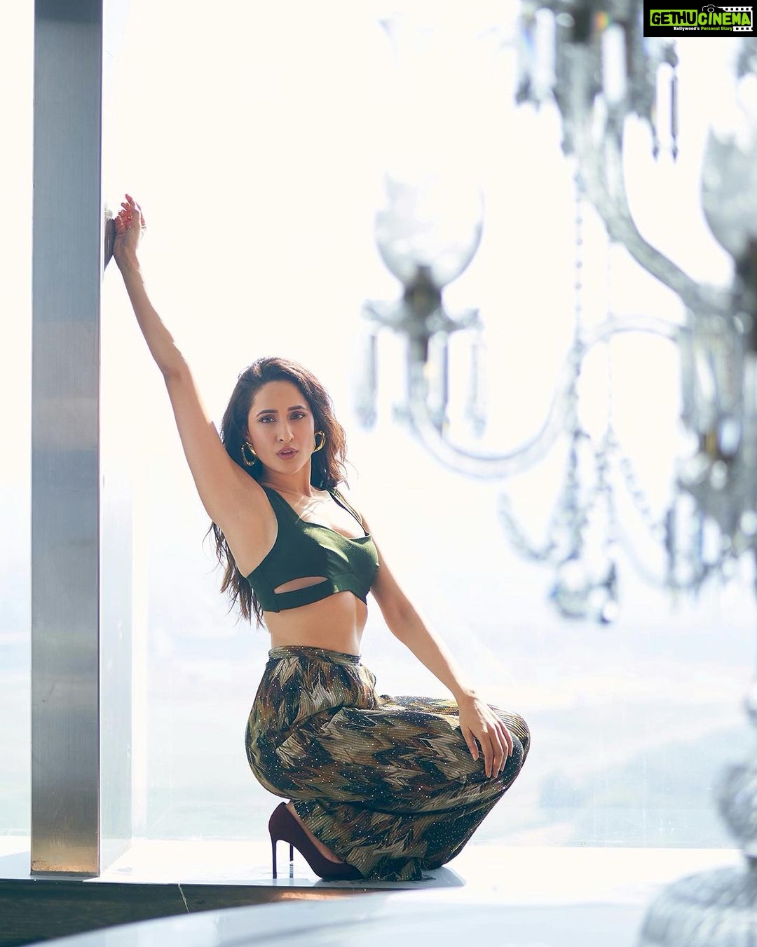 Pragya Jaiswal Instagram - Today’s stretch 🤪