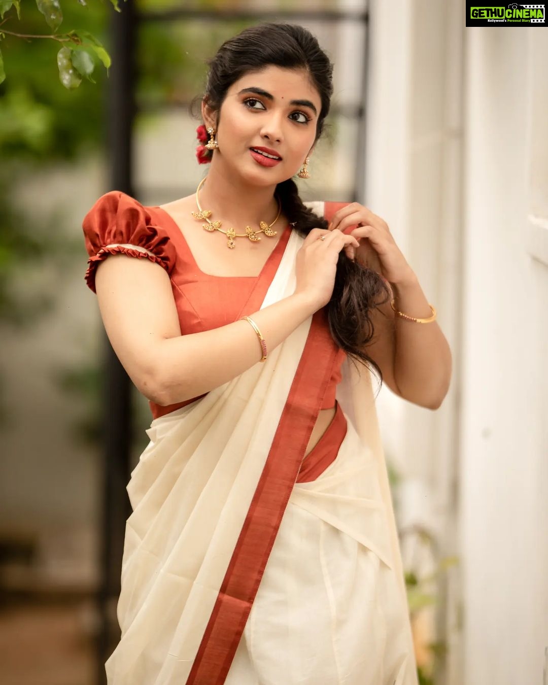 Pragya Nagra Instagram - தமிழ் புத்தாண்டு வாழ்த்துக்கள்🌾🌺 Artist - @pragyanagra Costumes - @ivalinmabia Photography - @camerasenthil Makeup - @yuvas_makeover Shoot organised by @rrajeshananda #puthandu #vishu #baisakhi #bihu #tamilnewyear #gudipadwa #ugadi #tamil #vishukani #happytamilnewyear #tamilputhandu #tamilactress #tamilcinema #kollywood #thalapathy #tamilmemes #tamilbgm #tamilstatus #vijay #tamilmovie #tamillyrics #kollywoodactress #thala #nayanthara #tamillovestatus #samantha #teluguactress #tollywood #vijaytv #actress