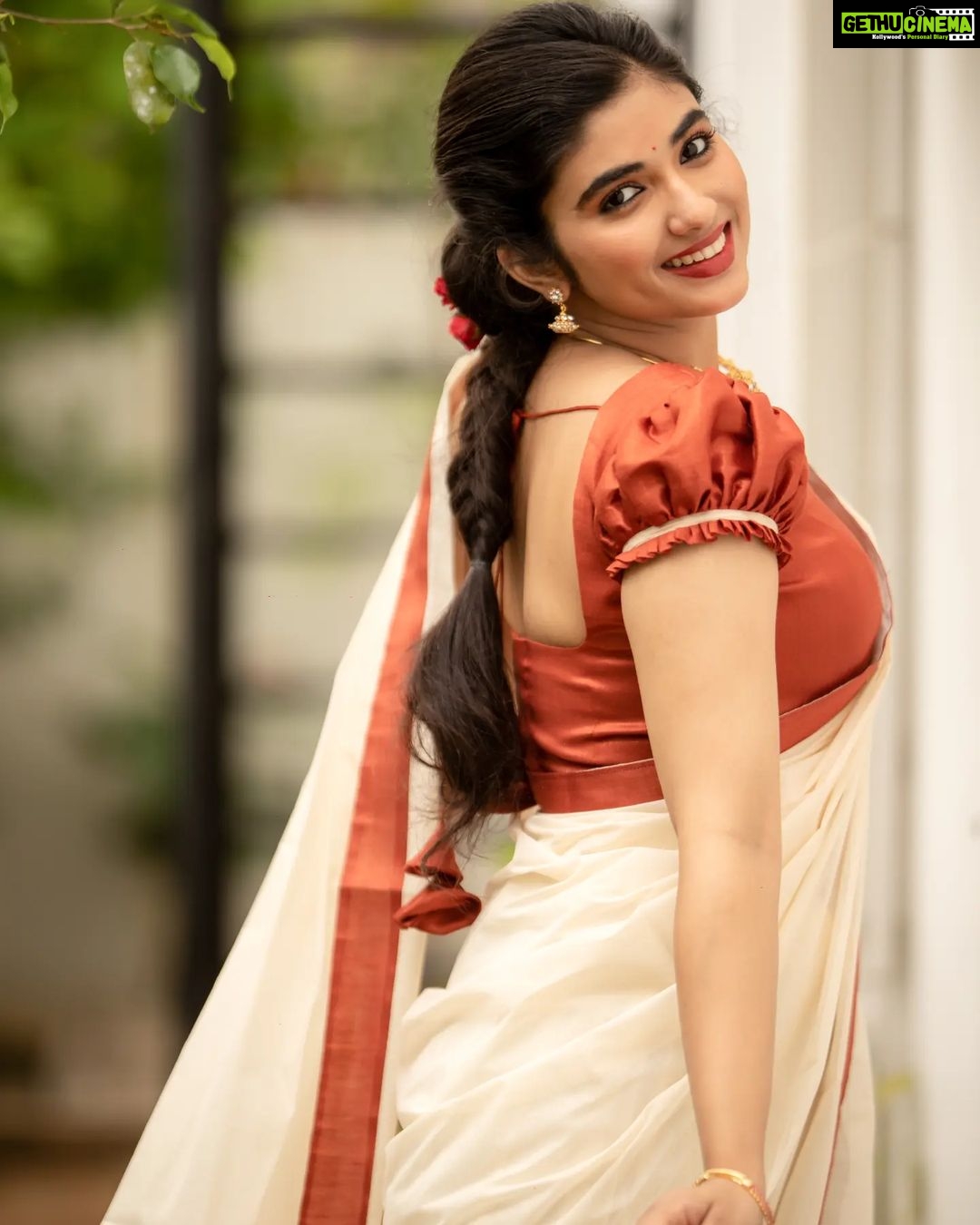 Pragya Nagra Instagram - தமிழ் புத்தாண்டு வாழ்த்துக்கள்🌾🌺 Artist - @pragyanagra Costumes - @ivalinmabia Photography - @camerasenthil Makeup - @yuvas_makeover Shoot organised by @rrajeshananda #puthandu #vishu #baisakhi #bihu #tamilnewyear #gudipadwa #ugadi #tamil #vishukani #happytamilnewyear #tamilputhandu #tamilactress #tamilcinema #kollywood #thalapathy #tamilmemes #tamilbgm #tamilstatus #vijay #tamilmovie #tamillyrics #kollywoodactress #thala #nayanthara #tamillovestatus #samantha #teluguactress #tollywood #vijaytv #actress