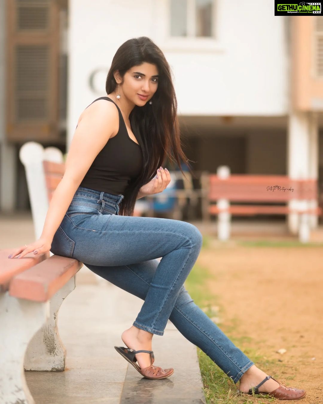 Pragya Nagra Instagram - Sunbae🌞 PC @sathyaphotography3 🥰❤️ #telugugirls #telugumemes #teluguammayi #teluguactress #tamilgirls #telugugirl #telugucinema #teluguboys #keralagirls #tollywood #biggbosstelugu #telugureels #trending #hyderabad #micset #telugustatus #teluguhot #tamilgirl #tamilponnu #telugumovies #telugusongs #maheshbabu #telugupeople #vijaydevarakonda #telugubgm #bollywood #alluarjun #teluguwhatsappstatus #samantha #tamilheroine