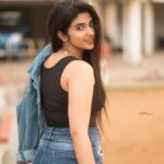 Pragya Nagra Instagram - Knock knock. Who’s there? The weekend vibes🔥🔥🔥 PC @sathyaphotography3 🥰❤️ #telugugirls #telugumemes #teluguammayi #teluguactress #tamilgirls #telugugirl #telugucinema #teluguboys #keralagirls #tollywood #biggbosstelugu #telugureels #trending #hyderabad #micset #telugustatus #teluguhot #tamilgirl #tamilponnu #telugumovies #telugusongs #maheshbabu #telugupeople #vijaydevarakonda #telugubgm #bollywood #alluarjun #teluguwhatsappstatus #samantha #tamilheroine