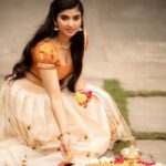 Pragya Nagra Instagram - 🌺Andariki Ugadi Subhakankshalu🌺 Costumes - @ivalinmabia Photography - @camerasenthil Makeup - @yuvas_makeover Shoot organised by @rrajeshananda #ugadi #ugadi2023 #gudipadwa #ugadispecial #happyugadi #padwa #mantra #durgapuja #krishnavani #navratri #navratrispecial #maadurga #festivalfashion #festivelook #desi #teluguammayi #telugu #traditional #indianwear #traditionallook #hyderabadblogger #hyderabadinfluencer #hyderabadinsta #hyderabadbloggers #teluguactress #teluguheroine #telugumovie #telugumovies