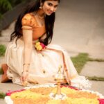 Pragya Nagra Instagram - 🌺Andariki Ugadi Subhakankshalu🌺 Costumes - @ivalinmabia Photography - @camerasenthil Makeup - @yuvas_makeover Shoot organised by @rrajeshananda #ugadi #ugadi2023 #gudipadwa #ugadispecial #happyugadi #padwa #mantra #durgapuja #krishnavani #navratri #navratrispecial #maadurga #festivalfashion #festivelook #desi #teluguammayi #telugu #traditional #indianwear #traditionallook #hyderabadblogger #hyderabadinfluencer #hyderabadinsta #hyderabadbloggers #teluguactress #teluguheroine #telugumovie #telugumovies