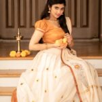 Pragya Nagra Instagram - 🌺Andariki Ugadi Subhakankshalu🌺 Costumes - @ivalinmabia Photography - @camerasenthil Makeup - @yuvas_makeover Shoot organised by @rrajeshananda #ugadi #ugadi2023 #gudipadwa #ugadispecial #happyugadi #padwa #mantra #durgapuja #krishnavani #navratri #navratrispecial #maadurga #festivalfashion #festivelook #desi #teluguammayi #telugu #traditional #indianwear #traditionallook #hyderabadblogger #hyderabadinfluencer #hyderabadinsta #hyderabadbloggers #teluguactress #teluguheroine #telugumovie #telugumovies