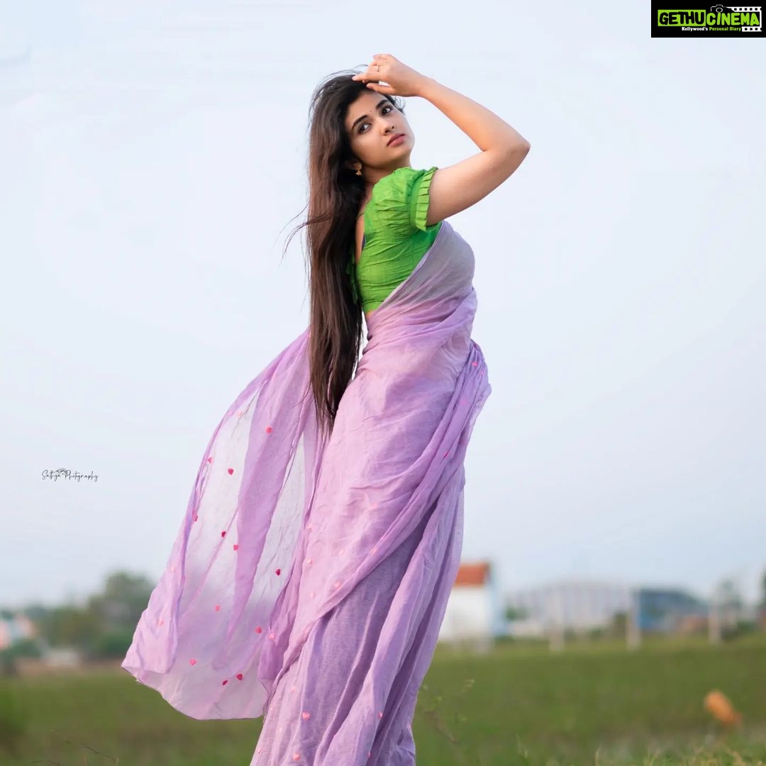 Pragya Nagra Instagram - காற்று வெளியிடை🌸 Photography @sathyaphotography3 🥰 #manirathnam #arrahman #maniratnam #okkanmani #kollywood #tamilcinema #alaipayuthey #maniratnammagic #thalapathy #kollywoodcinema #arr #kaatruveliyidai #arrahmanmusic #love #dhanush #arrahmanbgm #gvm #gauthamvasudevmenon #tamil #movieframes #vtv #tamilsongs #tamilbgm #tamilsong #movieframe #arrahmanmusical #arrahaman #yuvan #maniratnamfilm #nithyamenon