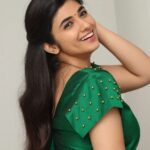 Pragya Nagra Instagram – “Njangal ee street la pudhiya thamasukaran”😋🌸
PC @stillsanbhu 📸
Pattu Pavadu @kerala_bygone_fashion 🥰
#mallugirl #kerala #mallu #mallugram #malluactress #mollywood #anusithara #malayali #keralagallery #malayalamactress #keralagram #malayalam #malluhot #malluwood #love #keralaactress #tamilactress #kochi #nikhilavimal #mohanlal #keraladiaries #mollywoodactress #malluaunty #keralam #keralagodsowncountry #saniyaiyappan #keralagirls #mammootty #rajishavijayan #kozhikode