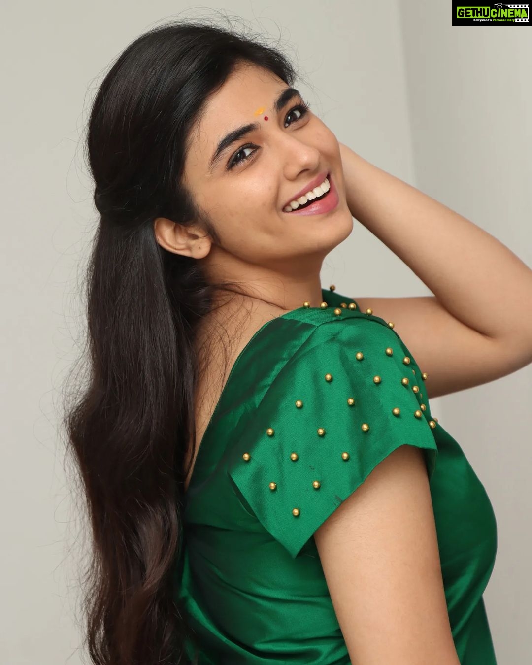 Pragya Nagra Instagram - "Njangal ee street la pudhiya thamasukaran"๐๐ธ PC @stillsanbhu ๐ธ Pattu Pavadu @kerala_bygone_fashion ๐ฅฐ #mallugirl #kerala #mallu #mallugram #malluactress #mollywood #anusithara #malayali #keralagallery #malayalamactress #keralagram #malayalam #malluhot #malluwood #love #keralaactress #tamilactress #kochi #nikhilavimal #mohanlal #keraladiaries #mollywoodactress #malluaunty #keralam #keralagodsowncountry #saniyaiyappan #keralagirls #mammootty #rajishavijayan #kozhikode