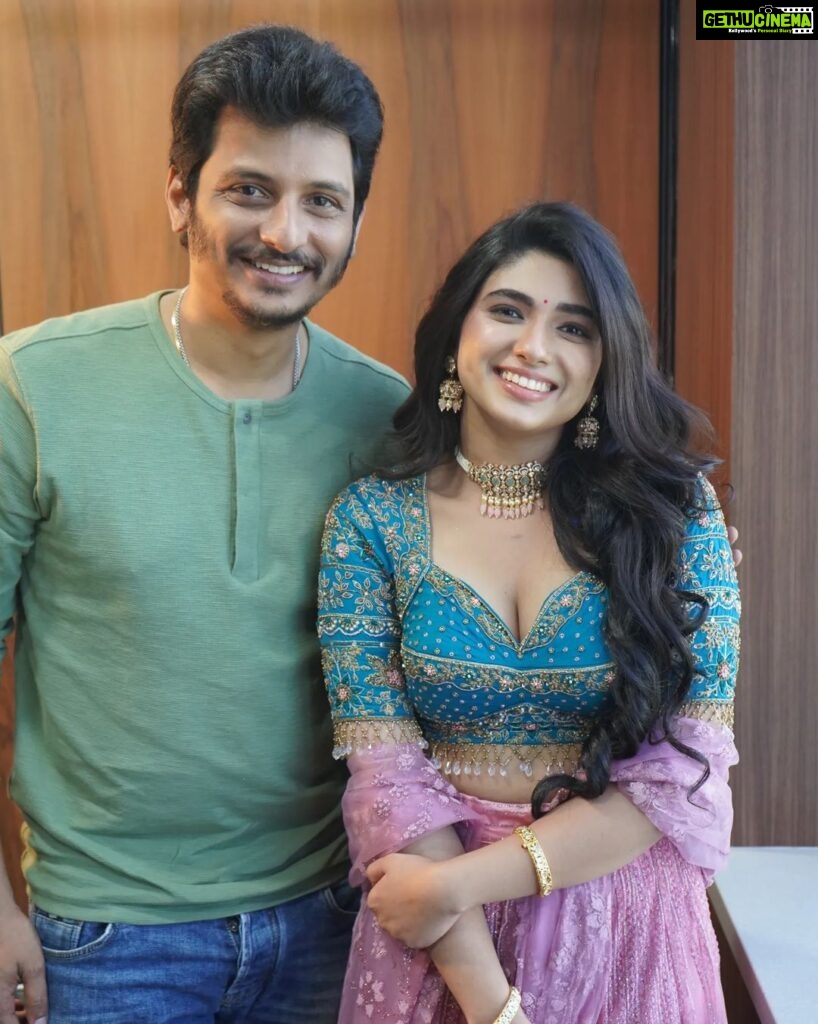 Pragya Nagra Instagram - Happiest Birthday to the most amazing human, my dream-debut hero & a larger-than-life actor @actorjiiva 🥰❤️ Thankyou for this amazing movie together... It still feels unreal that I have got to perform with you, sit next to you in interviews, and learn so much from you! It has been such an enriching experience knowing you! I hope & pray only the best for you...more wonderful characters from you....that you keep entertaining us with your awesome charisma for years to come! Also, you're a strong and beautiful human being!🔥 And I'd always just hope and wish to be a performer of your calibre some day....🥰❤️