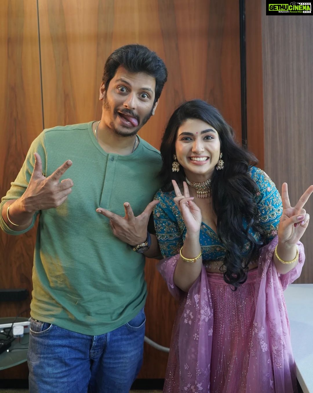 Pragya Nagra Instagram - Happiest Birthday to the most amazing human, my dream-debut hero & a larger-than-life actor @actorjiiva 🥰❤️ Thankyou for this amazing movie together... It still feels unreal that I have got to perform with you, sit next to you in interviews, and learn so much from you! It has been such an enriching experience knowing you! I hope & pray only the best for you...more wonderful characters from you....that you keep entertaining us with your awesome charisma for years to come! Also, you're a strong and beautiful human being!🔥 And I'd always just hope and wish to be a performer of your calibre some day....🥰❤️