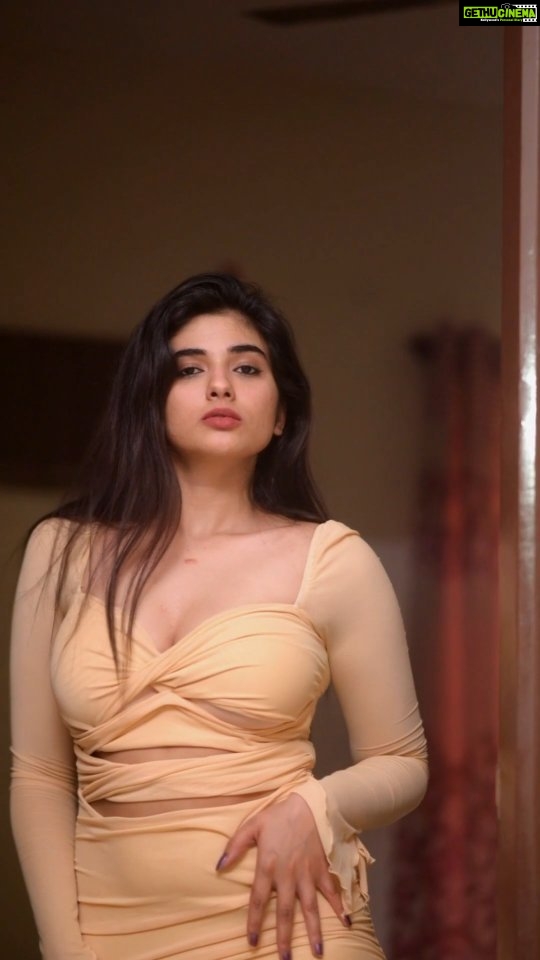 Pragya Nagra Instagram - Transition reel with Stunner @pragyanagra 📸 @sathyaphotography3 @deepthi_muraleedharan #pragyanagra #sathyaphotography #creator #tamilactress #teluguactress #reelkarofeelkaro Chennai, India