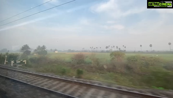 Prakash Raj Instagram - Good morning 😊😊 felt like travelling in a train .. on my way to Mysore from chennai … I’m loving it .. good day to all ❤️❤️❤️