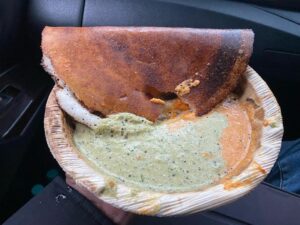 Prakash Raj Instagram - #Bengaluru .. dosa..vada..filter coffee bliss  ಬೆಂಗಳೂರು. ಮಸಾಲೆ ದೊಸೆ .. ಉದ್ದಿನ ವಡೆ.. ಕಾಫಿ .. ಆಹಾ..ಓಹೊ 😘😘😘😘#justasking more