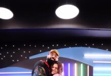 Prakruti Mishra Instagram - Witness the biggest concert of this year 🚀 Badshah of Rap back with his first India “The Paagal tour” kickstarting in Mumbai on 24th December. Tickets live on BookMyShow #PaagalONTOur @bollyboomindia . . It’s your boy @badboyshah with your girl Prakruti 🤓 💃💃🪩🕺🏻🕺🏻 #reels #reelkarofeelkaro #reelsinstagram #reelingintheyears #prakrutimishra #trendingreels #badshah #rapmusic #bollywood #reelsexplore #bollyboomindia