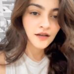 Prakruti Mishra Instagram - I have been humming this song since the morning So thought before I sleep I should sing it for you all 🎙️ . . . . #thoughtofthenight 🤓 #reels #reelsinstagram #reelkarofeelkaro #prakrutimishra #apnabanale #randomjamming #goodnightworld