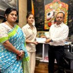 Prakruti Mishra Instagram - OLLYWOOD CELEBRITY PRAKRUTI MISHRA DONATES 50,000/- TO THE CMO RELIEF FUND WHILE RAISING MORE WITH SIKH AID. The Coromandel Express accident is one of the most dangerous rail accidents in the history of India. Celebrities, politicians, athletes, and global leaders have come forward to extend their support and offered financial aid for the victims and survivors. Prakruti Mishra, the National Awardee actress, has come forward to donate Rs.50,000/- to the CMO fund and encourage others to show compassion in this moment of crisis. Additionally, the actress visited the site herself to visit the victims and offer financial aid and words of prayers. She has been actively donating while also raising funds with different disaster relief campaigns. Here are some ways you can also help the survivors in their moments of pain; 1. Donate to the CMO relief fund either online or by check. 2. Many relief organizations like Sikh aid are also rising funds & relief materials independently, get in touch with them. 3. Spread the word about the campaigns and encourage others to support the victims in whichever capacity they can. 4. Many local organizations are also acquiring relief materials for the survivors, you can donate essential things too. #MYBhubaneswar – share & stay updated. Bhubaneswar, India