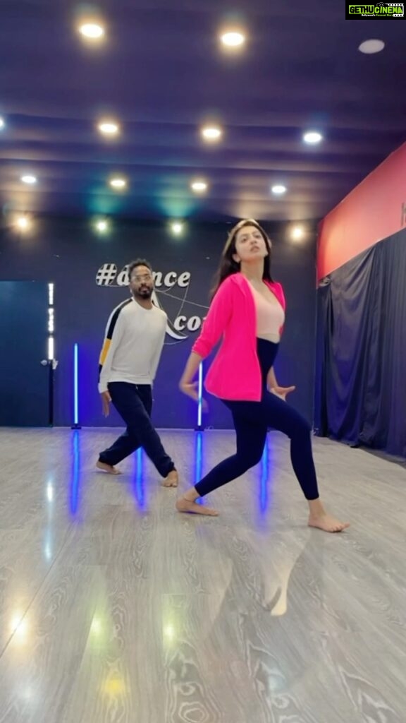 Pranitha Subhash Instagram - Dance like no one watching 💃🏻