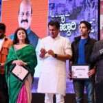 Pranitha Subhash Instagram - An honour to have been felicitated by one of the most well read, dynamic and popular Chief Minister Karnataka has had, Mr Basavaraj Bommai avaru. Today at the “Yuva Sambhashane” where the students of Karnataka had a chance to interact with the CM in a QnA.