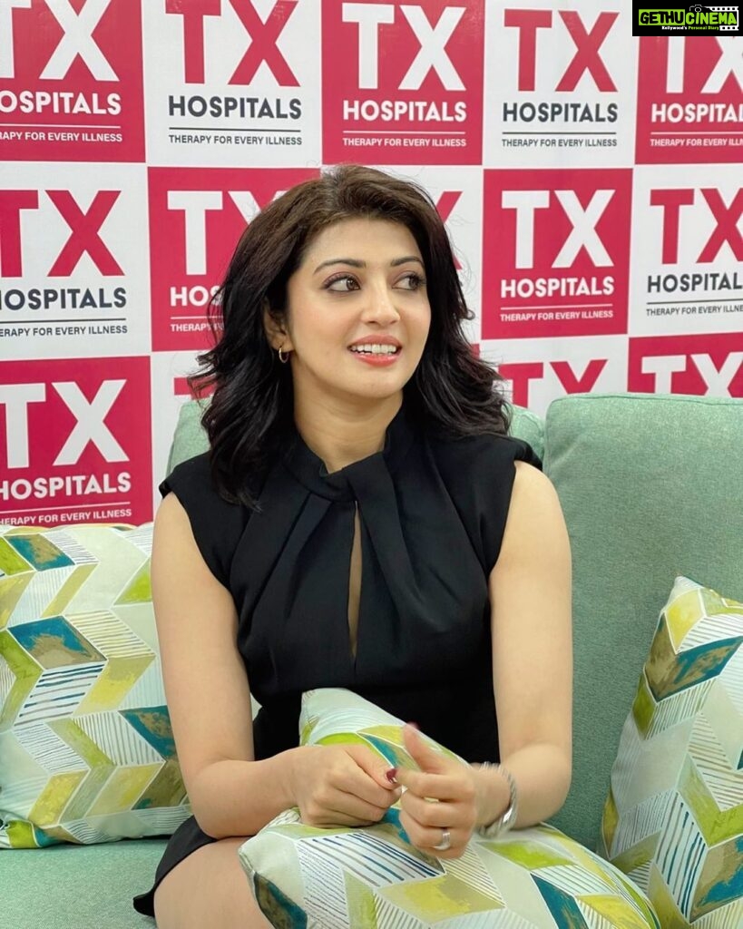 Pranitha Subhash Instagram - This morning for the launch of TX Hospital in Banjara Hills , Hyderabad