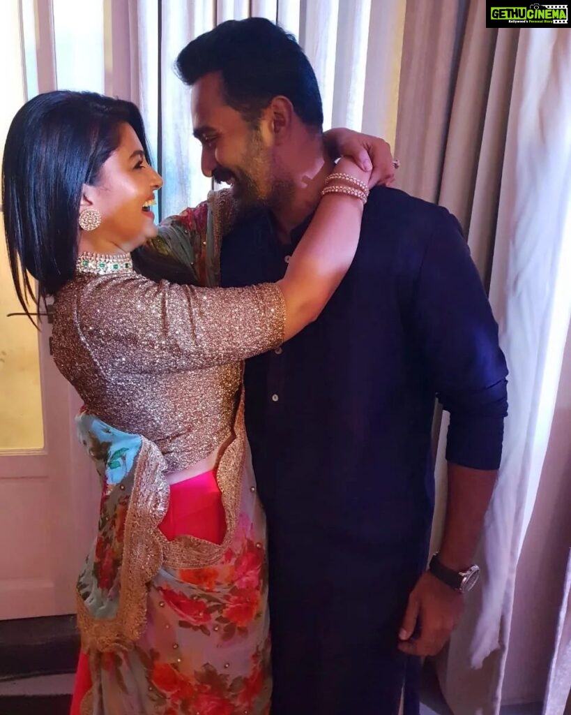 Prasanna Instagram - 15 yrs of togetherness and many more to come. Happy Valentines Day!!! @prasanna_actor #love #valentines #familycomesfirst #liveinthemoment❤️