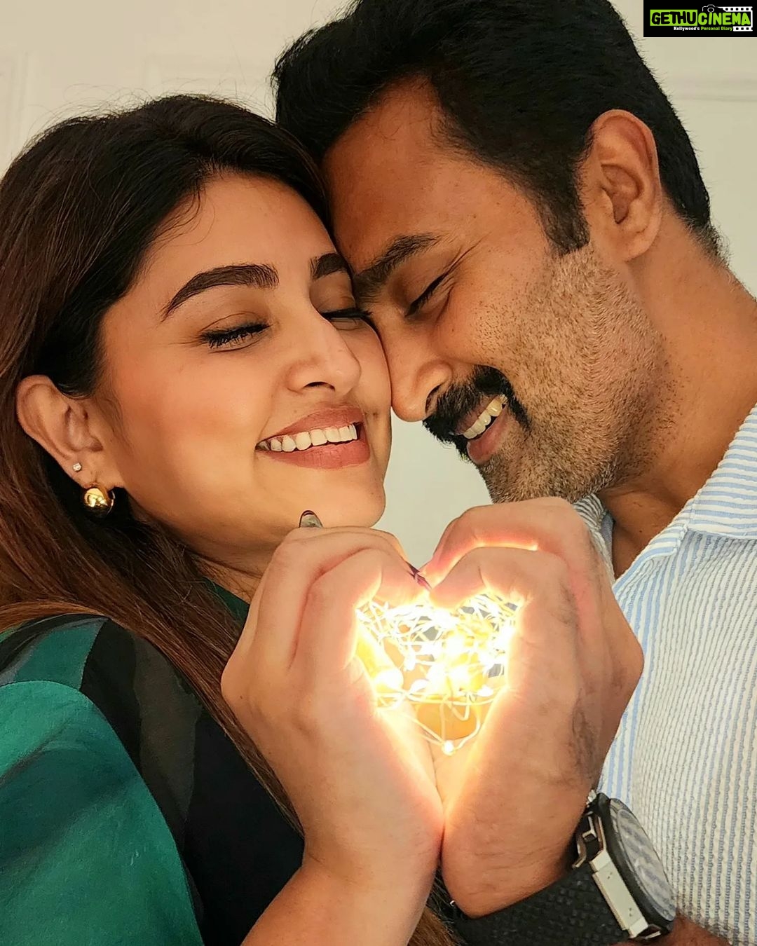 Prasanna Instagram - She is not just my girl. She is My girl, my home, my heart, my soul, my nest and all the rest. Happy Valentine's day ❤️ #happyvalentinesday #sheismyrock #sheismyeverything #myheartandsoul❤️ ♥ my heart ♥
