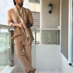 Prateik Babbar Instagram – easy breezy 🤎

styling : @kajol_kanther 
outfit : @sulakshanamonga 
photography : @framingframesbyps @pushkar_soni4777