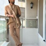 Prateik Babbar Instagram – easy breezy 🤎

styling : @kajol_kanther 
outfit : @sulakshanamonga 
photography : @framingframesbyps @pushkar_soni4777