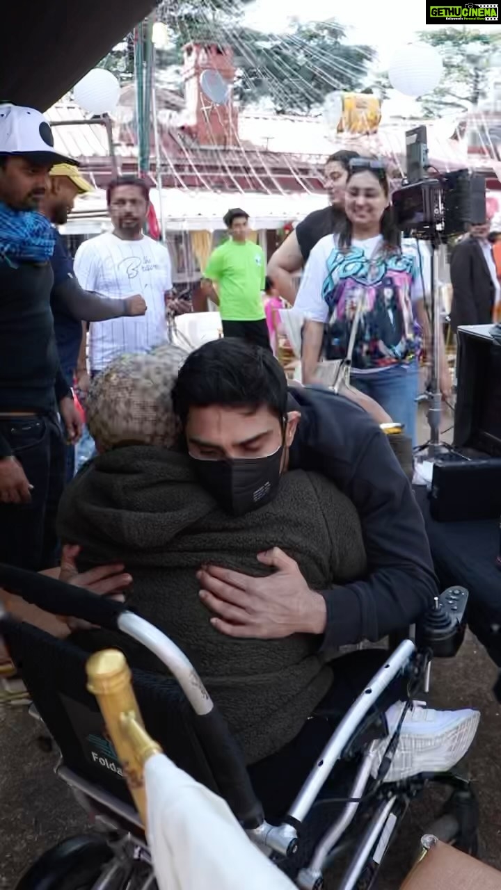 Prateik Babbar Instagram - Some BTS moments from #TereBajjon, thank you all for giving the song so much love. Keep listening and sharing @jatindershah10 @shreyaghoshal @simichahal9 @kumaarofficial @poojasinghgujral #vyrlpunjabi @vyrloriginals @simrat16 @pushkar_soni4777 @kajol_kanther @kaustubhpevekar