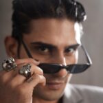 Prateik Babbar Instagram – @gq 🖤

you know how we do❕

jacket : @alterx.x 
shoes : @voganow 
shades : @calvinklein 
jewels : @alexandermcqueen @harleydavidson 

styled by my genius brotha @rahulvijay1988 & yours truly 🖤

shoutout❕my glam dream team❕
hair : @kaustubhpevekar @kaustubh_pevekar 
makeup : @kajol_kanther @makeupbykanther 
bts : @pushkar_soni4777 

photographed by ace @montypanesarphotography 🙏🏽

#GQMOTY2022 @gqindia 🖤 GQ Men of the Year Awards night