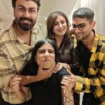 Prateik Babbar Instagram – today is our baby sis’s birthday‼️🎂❤️

happy birthday little genius.. you make us so proud.. i cannot wait for the world to witness the magic of you‼️

love you forever‼️ @kajribabbar ❤️♾️