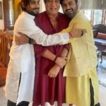Prateik Babbar Instagram - happy faces for bade bhaiya’s happy birthday❕ @aaryababbar222 🎂❤️