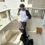 Prateik Babbar Instagram - catching my light.. ☀️ #2023 #HomeBound #NoFilter 🔱