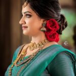 Pratheeksha G Pradeep Instagram - Beauty, to me, is about being comfortable in your own skin…❣️💕 Make-up @greenlife_divyarun Stylist @nova_fashion_boutique_by_brind Jewllery @haiziaramakeover 📸 @_lalu_photography_ #pic #photoshootideas #traditional Thiruvananthapuram, Kerala, India