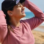 Pratheeksha G Pradeep Instagram – Sunlight! The most precious gold to be found on earth..🌞

#sunlight #camera #shot #s23ultraphotography Thiruvananthapuram, Kerala, India