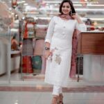 Pratheeksha G Pradeep Instagram - I call white the most powerful non-color; it's clean, optimistic, powerful…🤍🤍 👗 @pooja_hyper_shoppie 📸 @midhinlal Earrings @tayjarental_trivandrum Kollam