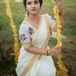 Pratheeksha G Pradeep Instagram - Happy Onam🌼 . . @vanvis_makeup_artistry @for_ever_designs @nbn_uthradam_