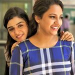 Pratheeksha G Pradeep Instagram - You are not alone, and I am not alone. we are in a sisterhood,together, and we can make it!🫶🏻💙🔥 . . 📸 @sabuvargheseofficial☺️ #mounaragam #asianet #actors