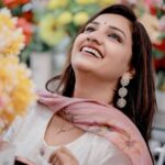 Pratheeksha G Pradeep Instagram – I call white the most powerful non-color; it’s clean, optimistic, powerful…🤍🤍

👗 @pooja_hyper_shoppie 
📸 @midhinlal 
Earrings @tayjarental_trivandrum Kollam