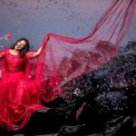 Pratheeksha G Pradeep Instagram - Happy Valentine’s Day….❤️❤️❤️ Pic @_lalu_photography_ Makeup @greenlife_divyarun Coustum @nova_fashion_boutique_by_brind Kovalam Beach