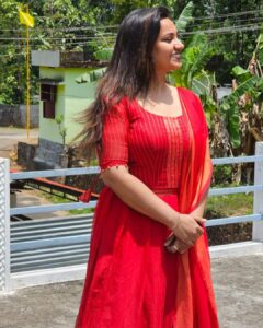 Pratheeksha G Pradeep Instagram - Even if happiness forgets you a little bit, never completely forget about it..❤️❤️

#homesweethome #naturelovers #pathanamthitta