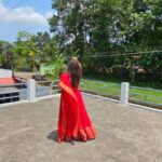 Pratheeksha G Pradeep Instagram - Even if happiness forgets you a little bit, never completely forget about it..❤️❤️ #homesweethome #naturelovers #pathanamthitta Elanthoor - ഇലന്തൂ൪
