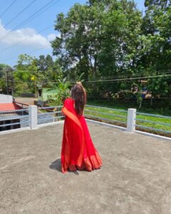 Pratheeksha G Pradeep Instagram - Even if happiness forgets you a little bit, never completely forget about it..❤️❤️

#homesweethome #naturelovers #pathanamthitta
