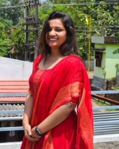 Pratheeksha G Pradeep Instagram - Even if happiness forgets you a little bit, never completely forget about it..❤️❤️

#homesweethome #naturelovers #pathanamthitta