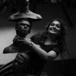 Prayaga Martin Instagram - Throwbacks from 2020 ✨ @prayagamartin 🖤 #kochin #lookslikefilm #funday #throwback Kochi, India